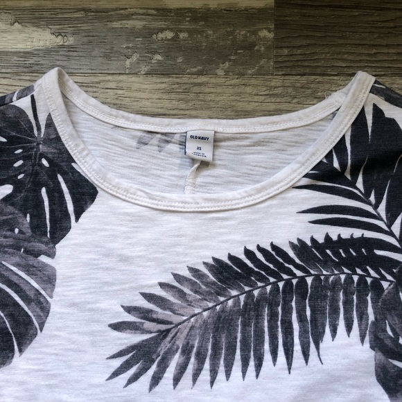 EUC Old Navy Leaf Print T-Shirt Dress - Picture 11 of 12